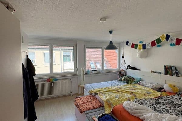 Prenájom bytu 3-izbový 120 m², Lampertstraße 4, Nürtingen Prenájom bytu 3-izbový 120 m², Lampertstraße 4, Nürtingen