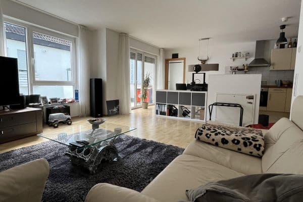Prenájom bytu 2-izbový 63 m², Kreuzkirchstraße 7, Nürtingen Prenájom bytu 2-izbový 63 m², Kreuzkirchstraße 7, Nürtingen
