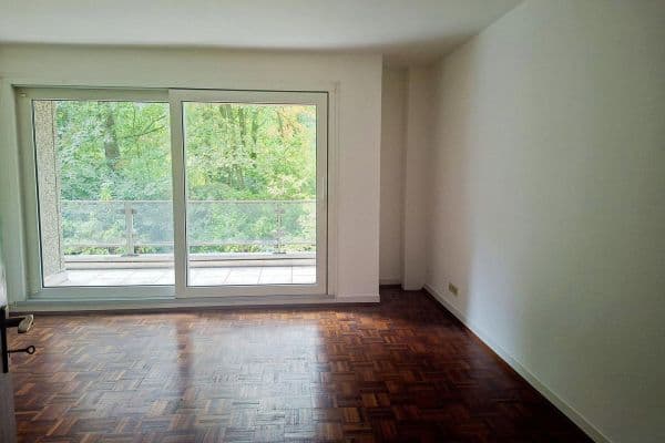 Prenájom bytu 2-izbový 65 m², Hatzper Str. 125, Essen Prenájom bytu 2-izbový 65 m², Hatzper Str. 125, Essen