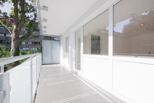 Prenájom bytu 3-izbový 90 m², Arnold-Schönberg-Str. 5, Düsseldorf, Severné Porýnie - Westfálsko Prenájom bytu 3-izbový 90 m², Arnold-Schönberg-Str. 5, Düsseldorf, Severné Porýnie - Westfálsko