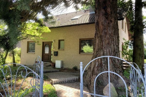 Predaj domu 156 m², pozemok 1.057 m², Lehre Predaj domu 156 m², pozemok 1.057 m², Lehre