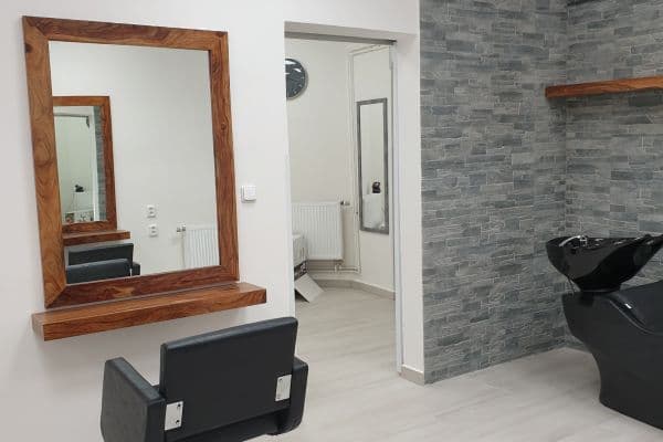Prenájom nebytového priestoru 10 m², Moskevská, Praha Prenájom nebytového priestoru 10 m², Moskevská, Praha
