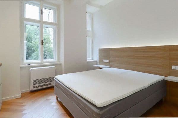 Prenájom bytu 2-izbový 56 m², Lidická, Prague Prenájom bytu 2-izbový 56 m², Lidická, Prague