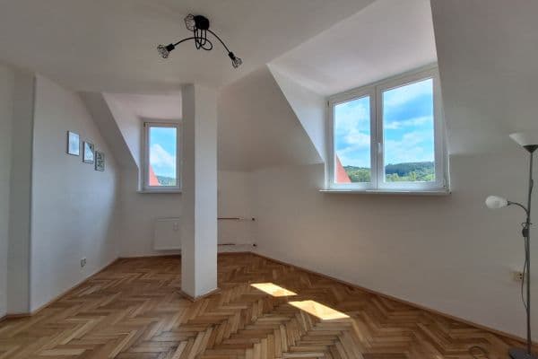 Prenájom bytu 2-izbový 47 m², Legionářů, Příbram Prenájom bytu 2-izbový 47 m², Legionářů, Příbram