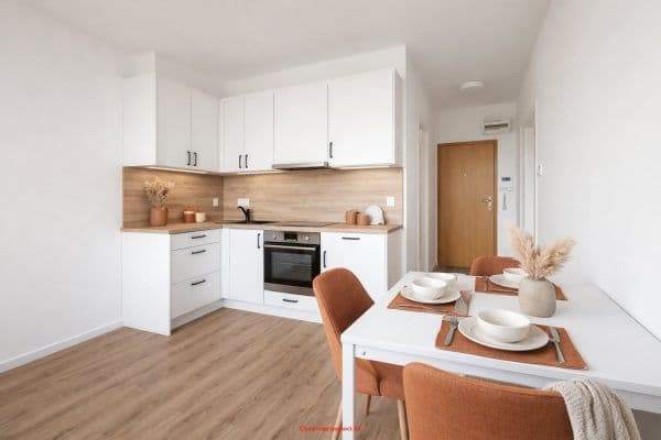 Prenájom bytu 1-izbový 37 m², K Hájku, Frýdek-Místek Prenájom bytu 1-izbový 37 m², K Hájku, Frýdek-Místek