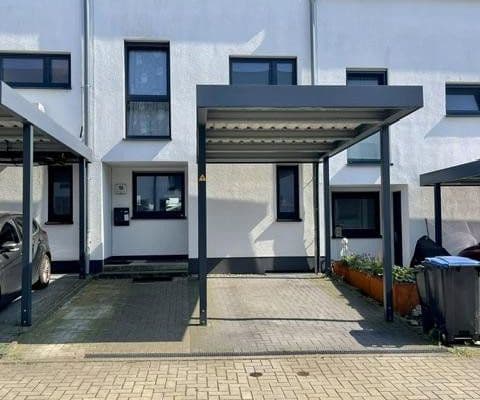 Predaj domu 134 m², pozemok 133 m², Langenfeld Predaj domu 134 m², pozemok 133 m², Langenfeld