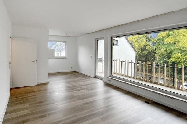 Prenájom bytu 2-izbový 62 m², Waterfohrstraße 9, Essen, Severné Porýnie - Westfálsko Prenájom bytu 2-izbový 62 m², Waterfohrstraße 9, Essen, Severné Porýnie - Westfálsko