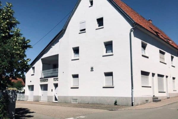 Prenájom bytu 3-izbový 100 m², Glashütter Straße 22, Lemberg Prenájom bytu 3-izbový 100 m², Glashütter Straße 22, Lemberg
