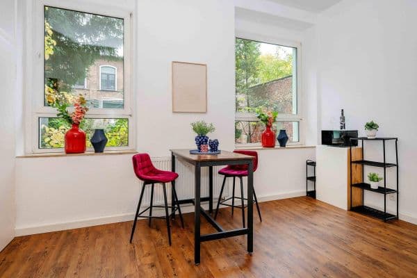 Prenájom bytu 2-izbový 78 m², Liebigstr 24, Düsseldorf, Severné Porýnie - Westfálsko Prenájom bytu 2-izbový 78 m², Liebigstr 24, Düsseldorf, Severné Porýnie - Westfálsko