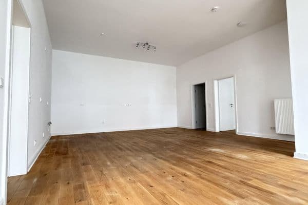 Prenájom bytu 3-izbový 89 m², Im Tal 14, Stadtallendorf-Schweinsberg Prenájom bytu 3-izbový 89 m², Im Tal 14, Stadtallendorf-Schweinsberg