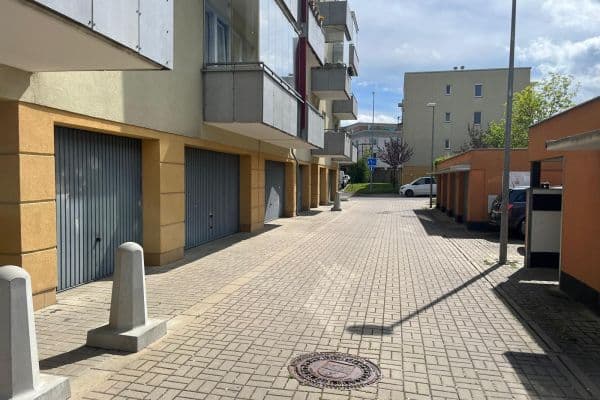 Predaj garáže 17 m², Františka Diviše, Praha Predaj garáže 17 m², Františka Diviše, Praha