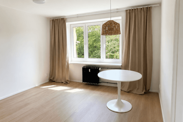 Prenájom bytu 3-izbový 56 m², Evropská, Praha Prenájom bytu 3-izbový 56 m², Evropská, Praha