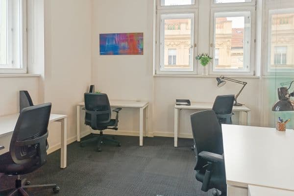 Prenájom kancelárie 30 m², náměstí I. P. Pavlova, Praha Prenájom kancelárie 30 m², náměstí I. P. Pavlova, Praha