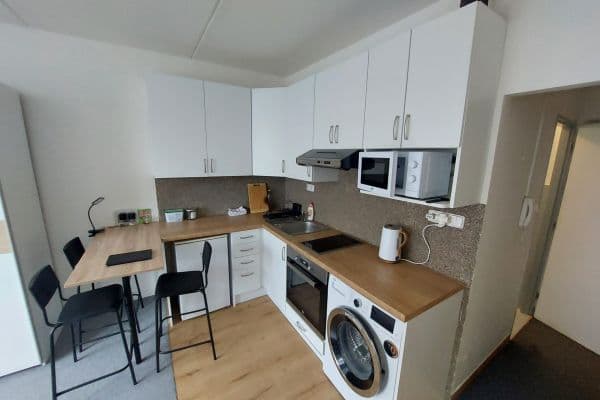 Prenájom bytu 1-izbový 29 m², Sokolovská, Plzeň, Plzeňský kraj Prenájom bytu 1-izbový 29 m², Sokolovská, Plzeň, Plzeňský kraj