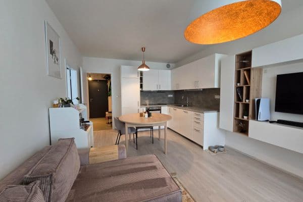 Prenájom bytu 2-izbový 51 m², Ondrákové, Praha Prenájom bytu 2-izbový 51 m², Ondrákové, Praha