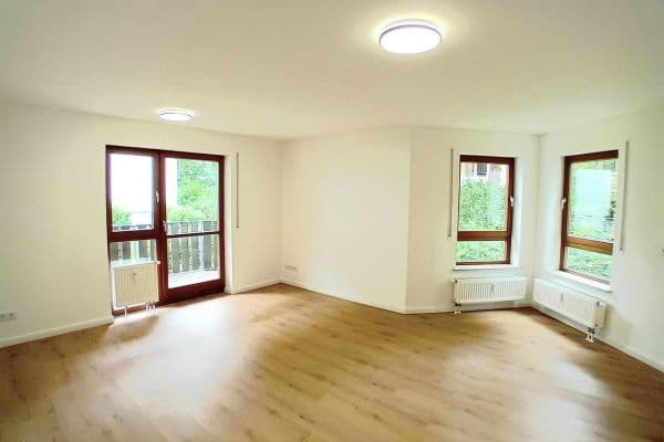 Predaj bytu 3-izbový 66 m², Radeberger Str. 26, Dresden Weissig, Sasko Predaj bytu 3-izbový 66 m², Radeberger Str. 26, Dresden Weissig, Sasko