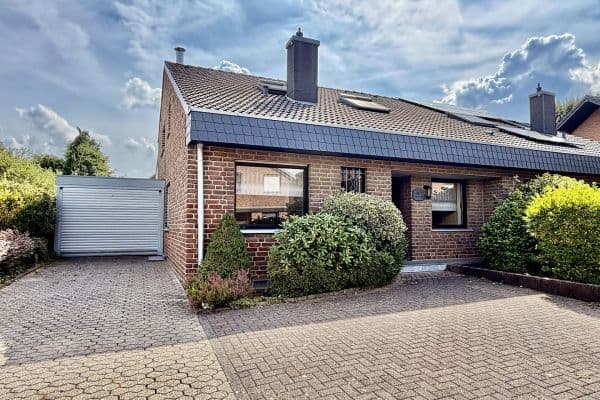 Predaj domu 137 m², pozemok 379 m², Erkelenz Predaj domu 137 m², pozemok 379 m², Erkelenz