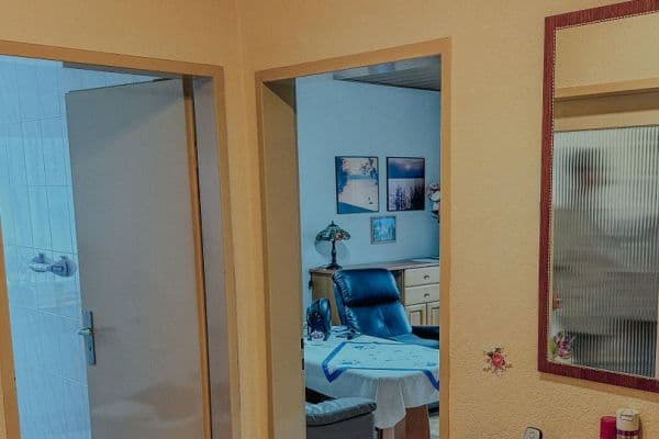Prenájom bytu 2-izbový 60 m², Nürnberger Straße 11, Cadolzburg Prenájom bytu 2-izbový 60 m², Nürnberger Straße 11, Cadolzburg