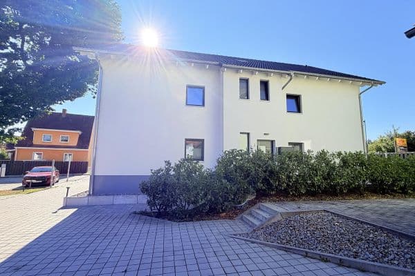 Prenájom bytu 3-izbový 71 m², Nibelungenweg 2, Plattling Prenájom bytu 3-izbový 71 m², Nibelungenweg 2, Plattling