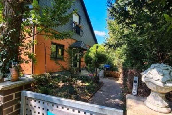 Predaj domu 230 m², pozemok 572 m², Am Mühlbach 3, Reinheim Predaj domu 230 m², pozemok 572 m², Am Mühlbach 3, Reinheim