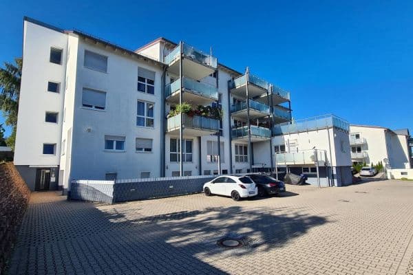 Prenájom bytu 4-izbový 115 m², Römerweg 31, Schömberg Prenájom bytu 4-izbový 115 m², Römerweg 31, Schömberg