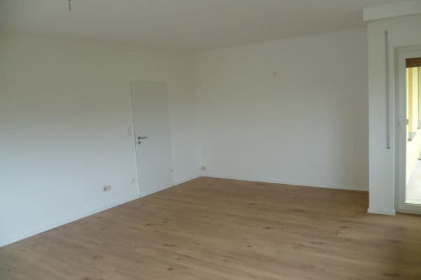 Prenájom bytu 3-izbový 100 m², Wippenbacherstr. 31, Ortenberg Prenájom bytu 3-izbový 100 m², Wippenbacherstr. 31, Ortenberg