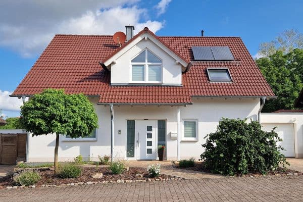 Predaj domu 180 m², pozemok 580 m², Mandelbachtal Predaj domu 180 m², pozemok 580 m², Mandelbachtal