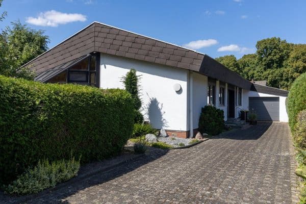 Predaj domu 133 m², pozemok 792 m², Bad Oeynhausen Predaj domu 133 m², pozemok 792 m², Bad Oeynhausen