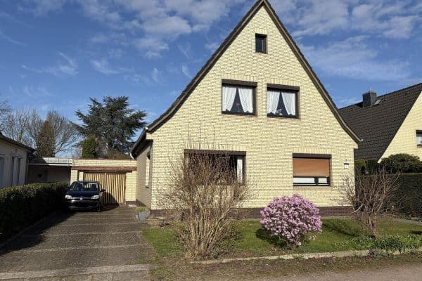 Predaj domu 124 m², pozemok 853 m², Schenefeld Predaj domu 124 m², pozemok 853 m², Schenefeld