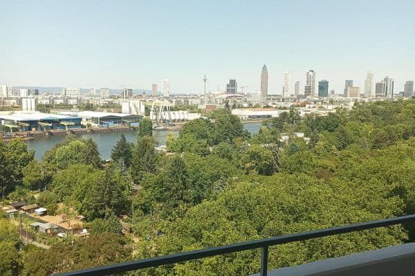 Prenájom bytu 3-izbový 91 m², Im Mainfeld 23, Frankfurt Prenájom bytu 3-izbový 91 m², Im Mainfeld 23, Frankfurt