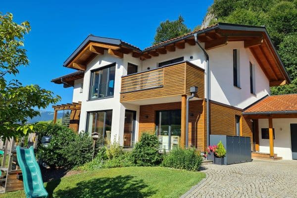 Predaj domu 241 m², pozemok 946 m², Schneizlreuth, Bavorsko Predaj domu 241 m², pozemok 946 m², Schneizlreuth, Bavorsko