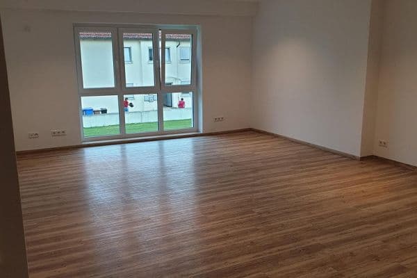 Prenájom bytu 2-izbový 60 m², Ingolstadt, Bavorsko Prenájom bytu 2-izbový 60 m², Ingolstadt, Bavorsko