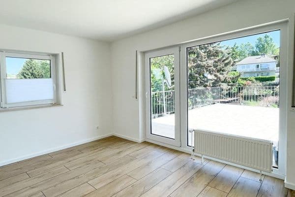 Prenájom bytu 3-izbový 125 m², Mörsweg 32, Groß-Umstadt Prenájom bytu 3-izbový 125 m², Mörsweg 32, Groß-Umstadt