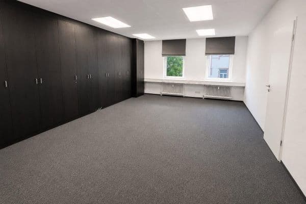 Prenájom kancelárie 140 m², August-Ruf-Straße 16, Singen (Hohentwiel), Bádensko-Wurttembersko Prenájom kancelárie 140 m², August-Ruf-Straße 16, Singen (Hohentwiel), Bádensko-Wurttembersko