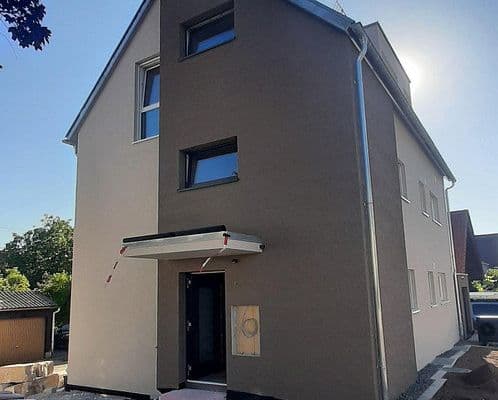 Prenájom bytu 4-izbový 77 m², Esslingen Prenájom bytu 4-izbový 77 m², Esslingen