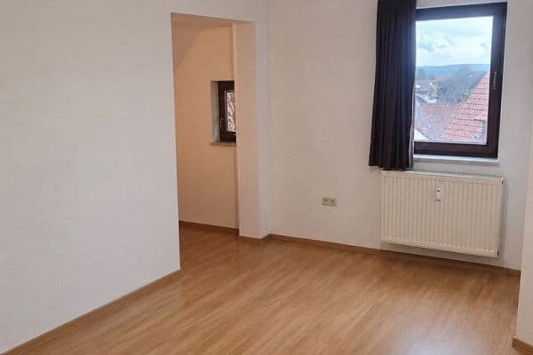 Prenájom bytu 3-izbový 84 m², Hauptstr. 17, Neuweiler-Breitenberg Prenájom bytu 3-izbový 84 m², Hauptstr. 17, Neuweiler-Breitenberg
