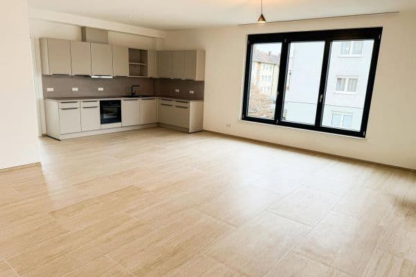 Prenájom bytu 4-izbový 124 m², Justinus-Kerner-Str. 23, Denkendorf Prenájom bytu 4-izbový 124 m², Justinus-Kerner-Str. 23, Denkendorf