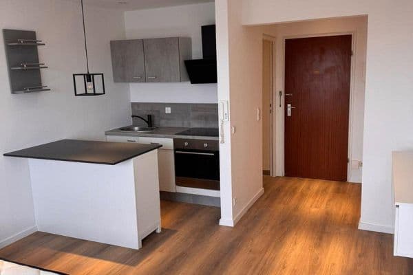Prenájom bytu 1-izbový 25 m², Liebigstrasse 12, Karlsruhe Prenájom bytu 1-izbový 25 m², Liebigstrasse 12, Karlsruhe