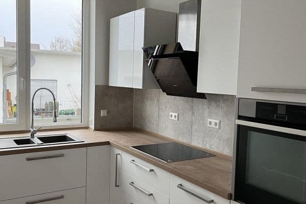 Prenájom bytu 2-izbový 68 m², Günzburg, Bavorsko Prenájom bytu 2-izbový 68 m², Günzburg, Bavorsko