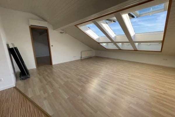 Prenájom bytu 2-izbový 55 m², Freudental Prenájom bytu 2-izbový 55 m², Freudental