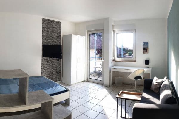 Prenájom bytu 1-izbový 28 m², Esslingen am Neckar Prenájom bytu 1-izbový 28 m², Esslingen am Neckar