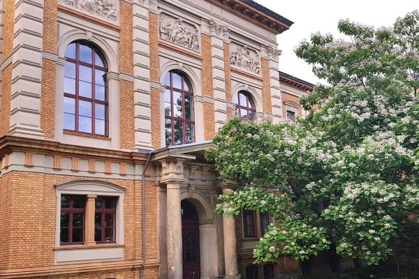 Prenájom bytu 1-izbový 35 m², Berlin, Berlín Prenájom bytu 1-izbový 35 m², Berlin, Berlín