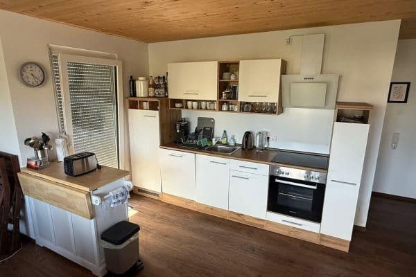 Prenájom bytu 3-izbový 80 m², Graben-Neudorf Prenájom bytu 3-izbový 80 m², Graben-Neudorf