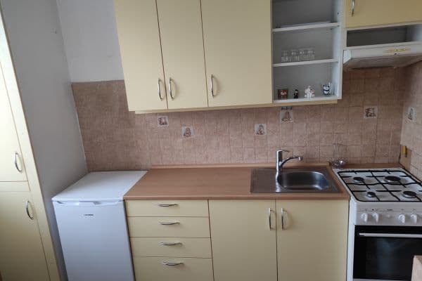 Prenájom bytu 2-izbový 43 m², Stiborova, Olomouc Prenájom bytu 2-izbový 43 m², Stiborova, Olomouc