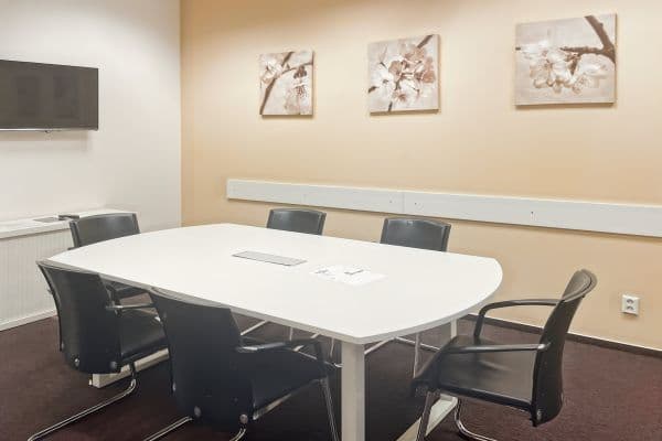 Prenájom kancelárie 20 m², Na Strži, Praha Prenájom kancelárie 20 m², Na Strži, Praha