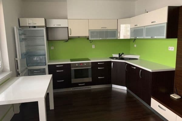 Prenájom bytu 2-izbový 50 m², Gen. Peřiny, SO POÚ Hustopeče Prenájom bytu 2-izbový 50 m², Gen. Peřiny, SO POÚ Hustopeče