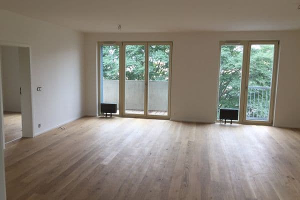 Prenájom bytu 4-izbový 114 m², Altajská, Praha Prenájom bytu 4-izbový 114 m², Altajská, Praha
