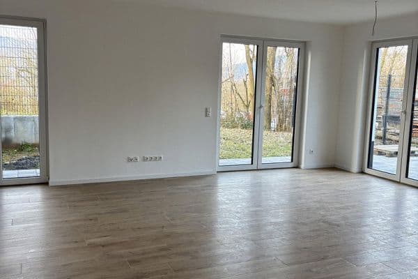 Prenájom domu 120 m², pozemok 150 m², Höchst Prenájom domu 120 m², pozemok 150 m², Höchst