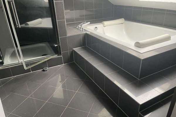 Predaj domu 850 m², pozemok 300 m², Sprendlingen Predaj domu 850 m², pozemok 300 m², Sprendlingen