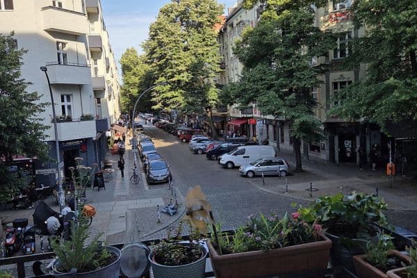 Predaj bytu 2-izbový 75 m², Simon-Dach Straße 9, Berlin, Berlín Predaj bytu 2-izbový 75 m², Simon-Dach Straße 9, Berlin, Berlín